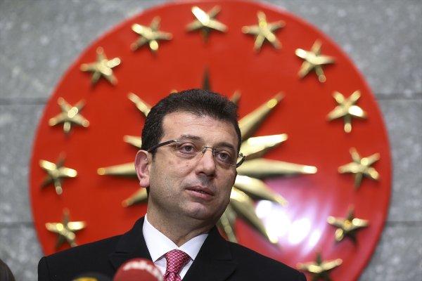 Fatih Tezcan'ın Atatürk ve Cumhuriyet'e olan nefreti bitmiyor!! Medyada tepkiler büyüyor bu konu hakkında düşünceleriniz nelerdir?