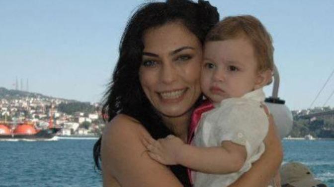 Bir kadının evlenmeden normal yollar dışında Sperm Bankası'ndan hamile kalmasını doğru buluyor musunuz?