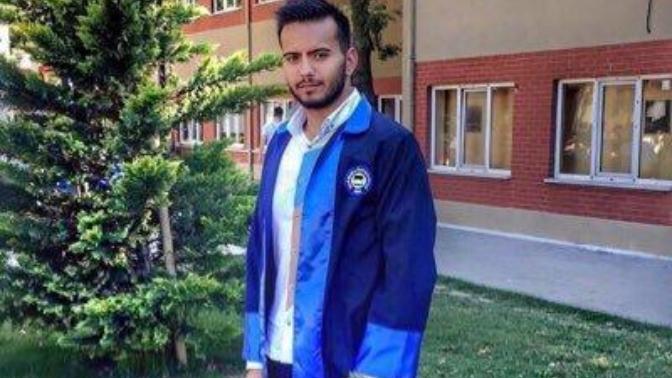 Akrabası tarafından yıllardır tacize uğrayan Üniversiteli Emre İntihar etti. Ne düşünüyorsunuz?