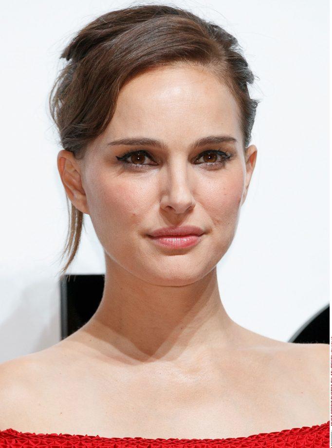Natalie Portman güzel mi?