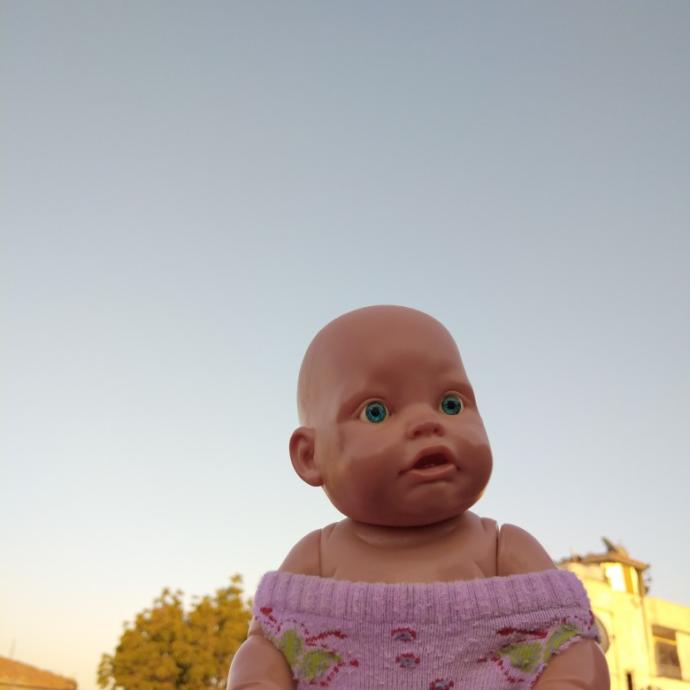 Kızım çok çapkın, sürekli erkeklere laf atıyor. Onu nasıl dizginleyebilirim?