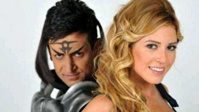 Hangi taraftasın Ezik Selena mı yoksa Hades mi?