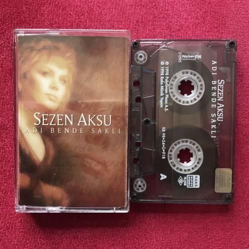 Odanızda kaset var mı?
