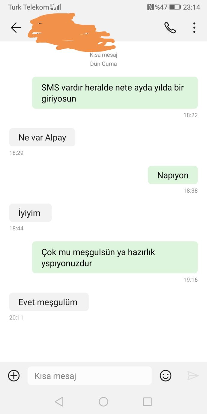 Sizce kız çok mu isteksiz ya olma mı bu iş?