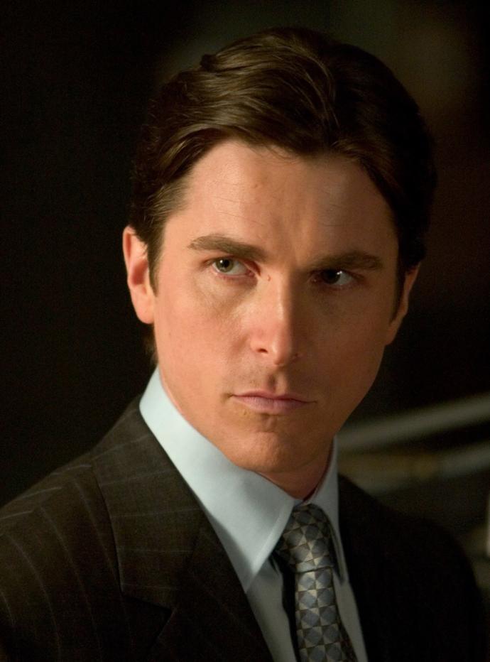 Tom Hardy mi Christian Bale mi Hangisi Daha Yakışıklı Sizce ??
