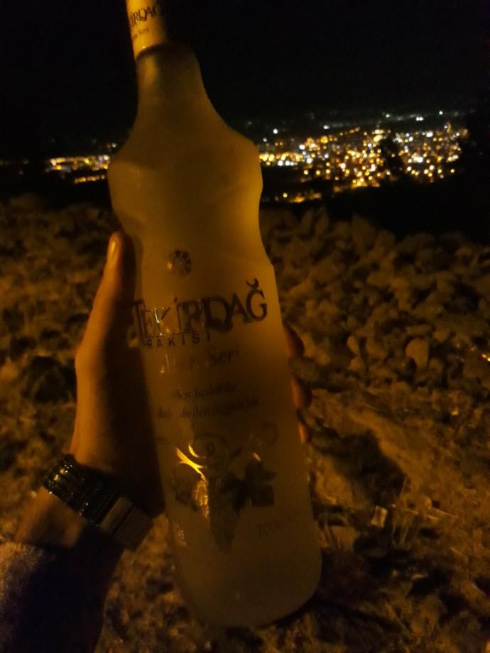 Rakının yanında olmazsa olmaz dediğiniz ne var?
