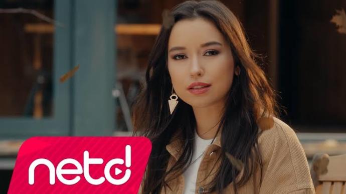 Hangisi daha başarılı? Tuğba Yurt mu Derya Uluğ mu?