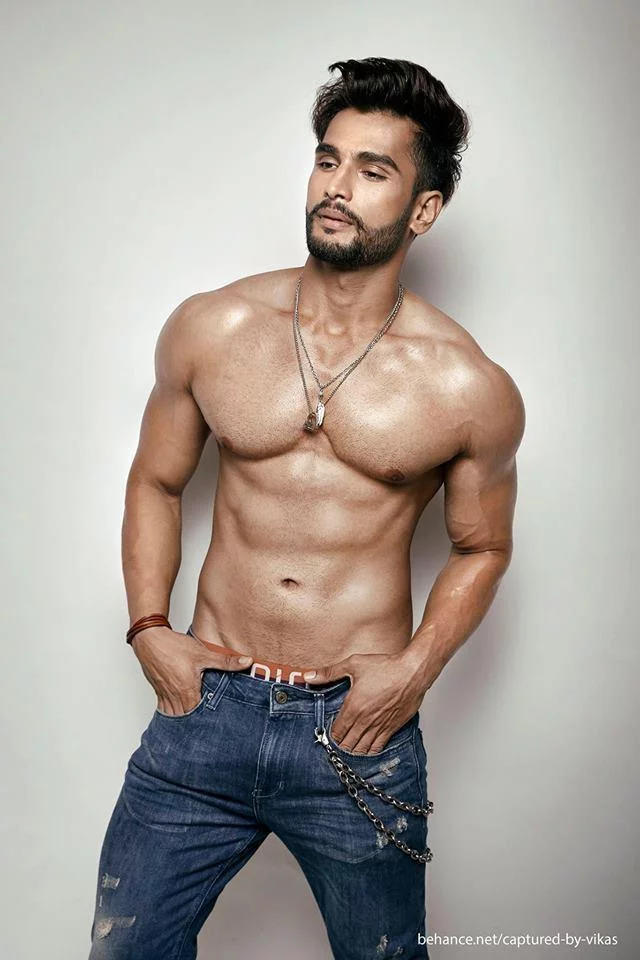 Hangi Mr World oğlanı daha güzel?