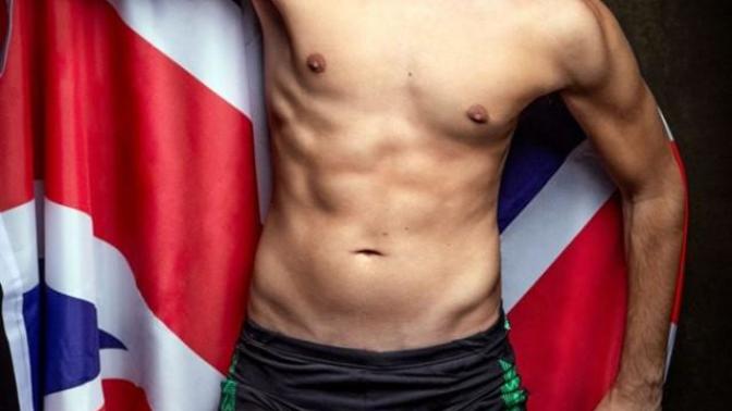 Hangi Mr World oğlanı daha güzel?