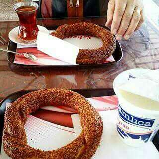 Türkiye'nin milli içeceği çay mı, ayran mı?