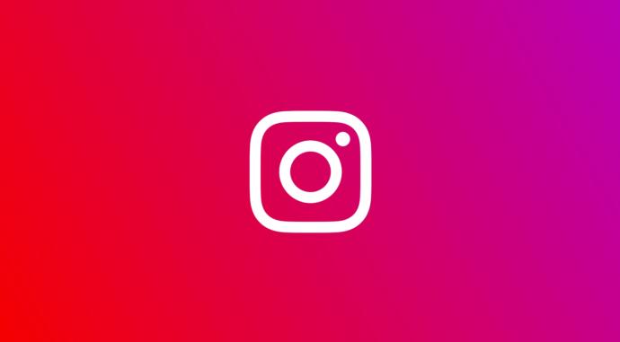 Neden bazı kızlar kendini İnstagram’da böyle fenomen falan sanıyor?