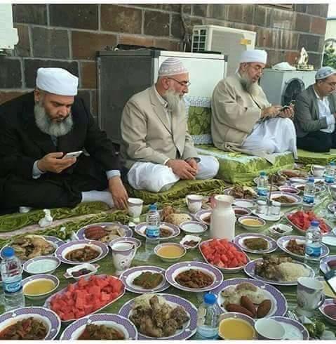 Bize şükretmeyi öğretenlerin sofrası
