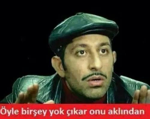 Üniversitede yakışıklı çocuk varmi?