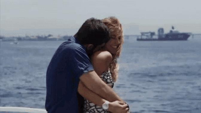 'Aşkım biz şimdi neyiz' diyen sevgiliye, verecek en güzel cevabınız ne olurdu?