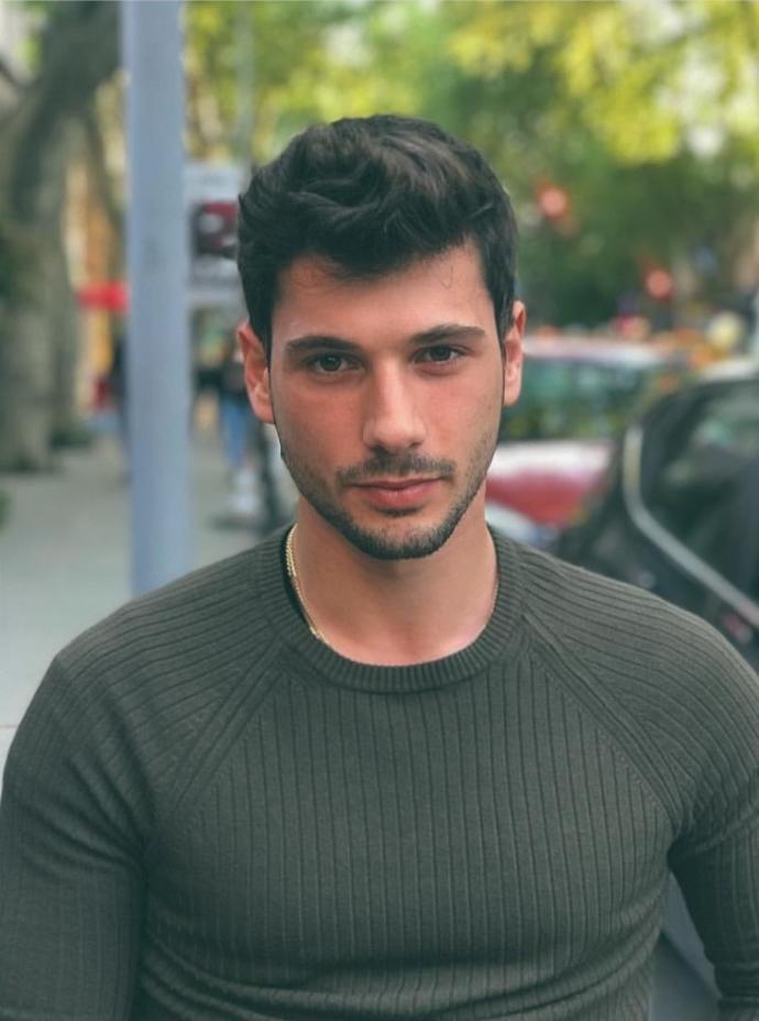 Erkekler böyle olmak çok mu zor?