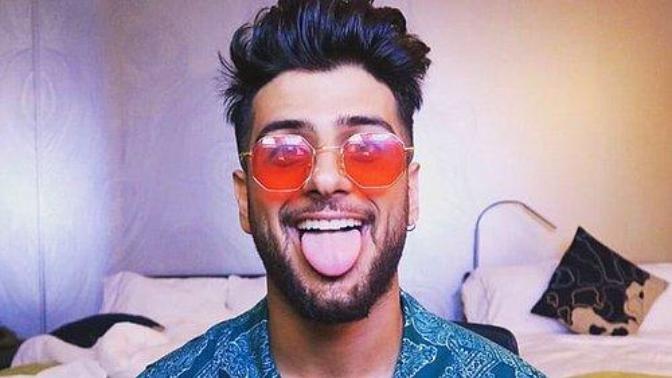 Türk müzik tarihinde en komik şarkı seçimi olsa hangi şarkıyı öne çıkarırdınız?