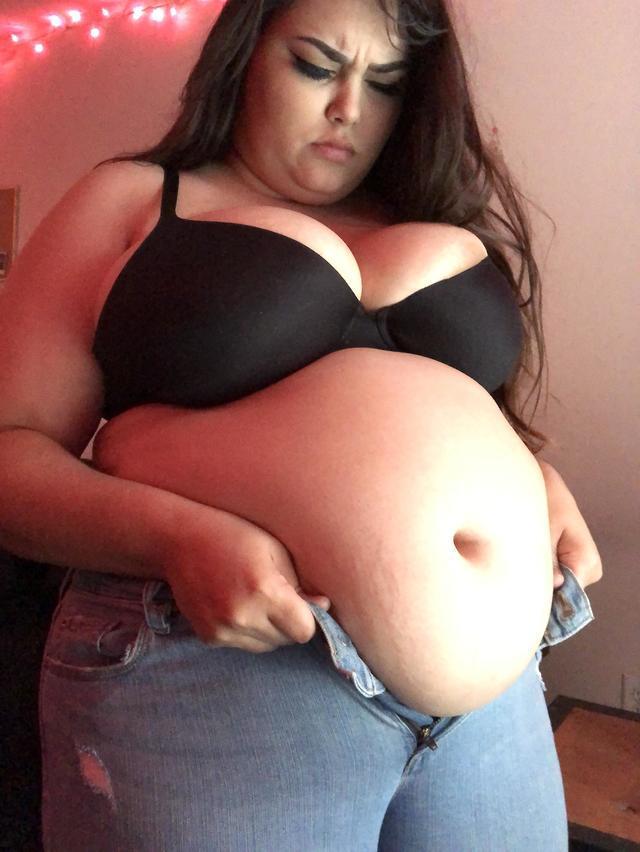 Gördükçe bir insan nasıl bu kadar sismanlayabilir dediginiz bir tanidiginiz var mi?