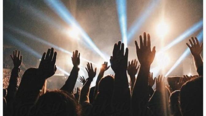 Şu an kimin konserinde olmayı isterdiniz?