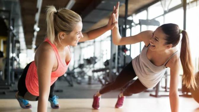 Kızlar, Regl döneminde spor yaparken hangi boy ped tercih ediyorsunuz?