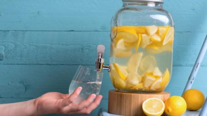 Adet döneminde limonlu su içilir mi?