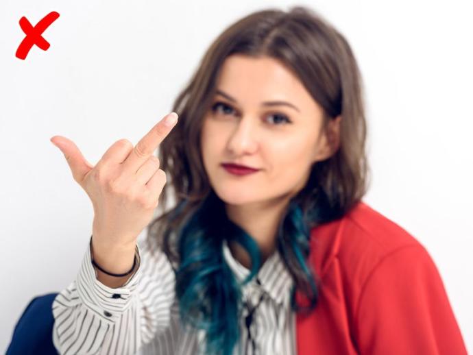 Kızlar Neden Yeni Bir Karşı Cinsle Tanışmayı Reddediyor?