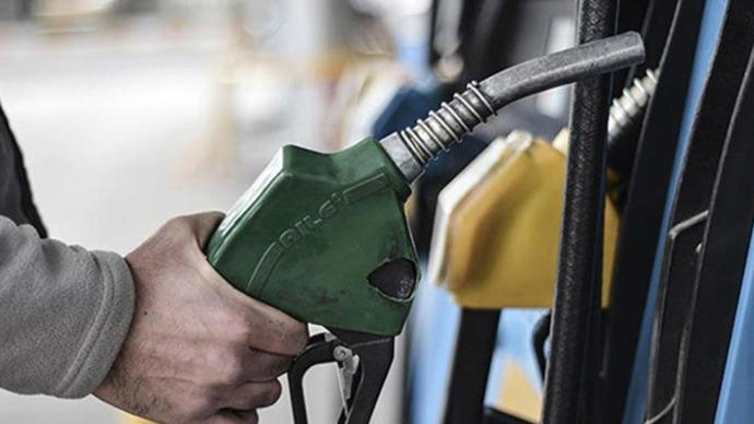 Motorin 12krş, benzin 35krş zamlandı