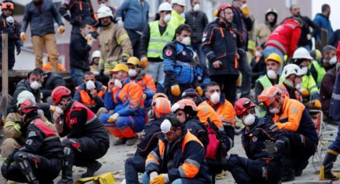 21 kişinin yaşamını yitirdiği Kartal’da çöken bina davasında tutuklu sanık kalmadı! Siz bu dava hakkında ne düşünüyorsunuz?