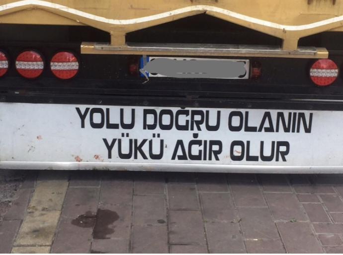Bir kamyon arkası yazısı söyler misiniz?