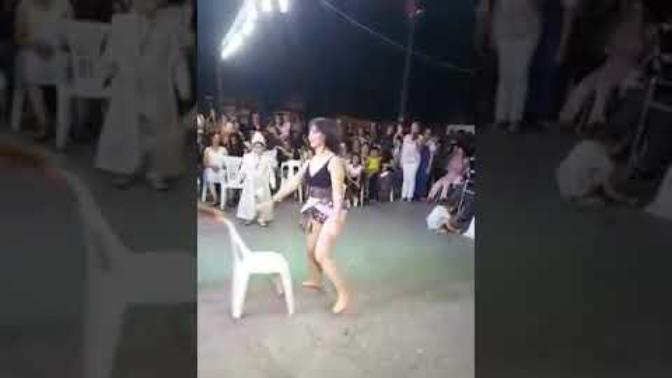 Düğünde twerk yapan abla hakkında ne düşünüyorsunuz?