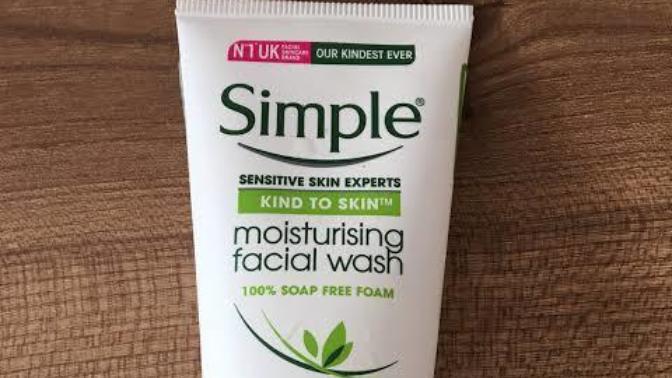 Simple yüz temizleme jeli nasıl sizce?
