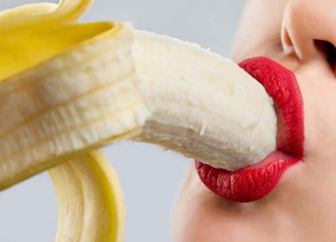 Ateşli ve tutkulu bir öpüşme mi, ayaklarını yerden kesecek oral mı?