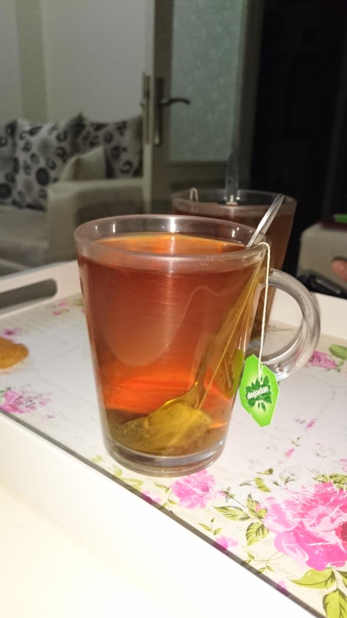 Hangi bardakta çay içmek daha lezzetli?
