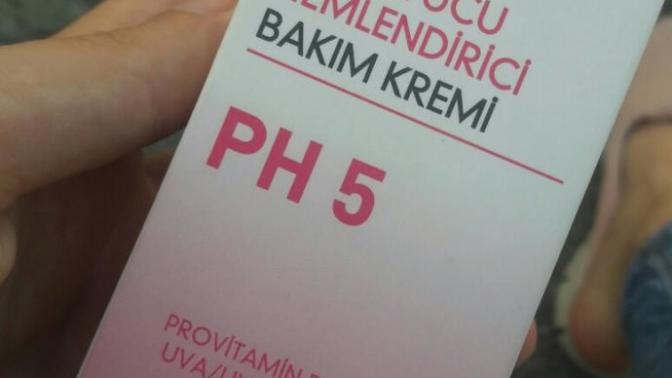 Kızlar bu kremi aldım ama neden 25 yaş ve üstü diyor?