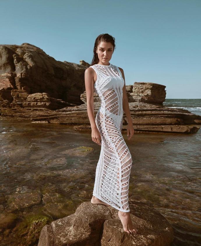 Hande Erçel fiziği?