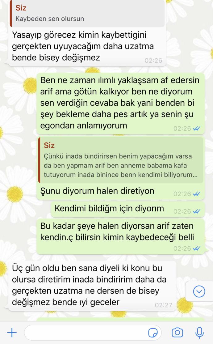 Sevgilim kendi egosundan dolayı bana istediğini zorla yaptırmaya çalışıyor sizce ne yapayım? ayrılıkla tehdit etti beni?