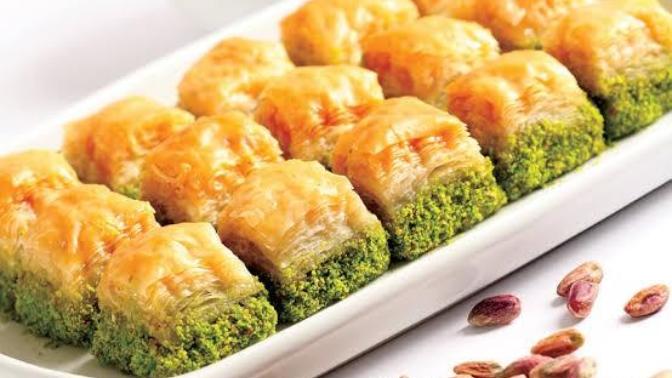 Baklava fıstıklı mı daha güzel yoksa cevizli mi?