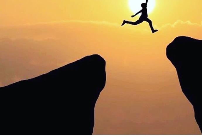 Uzak ve imkansız gözüken bir şey, bir anda yakın ve münkün olabilir mi?