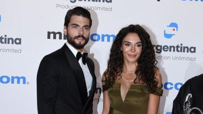 Hercai'nin Reyyan'ı Ebru Şahin Cannes pozlarıyla hayran bıraktı! Sizce güzel bir kadın mı?
