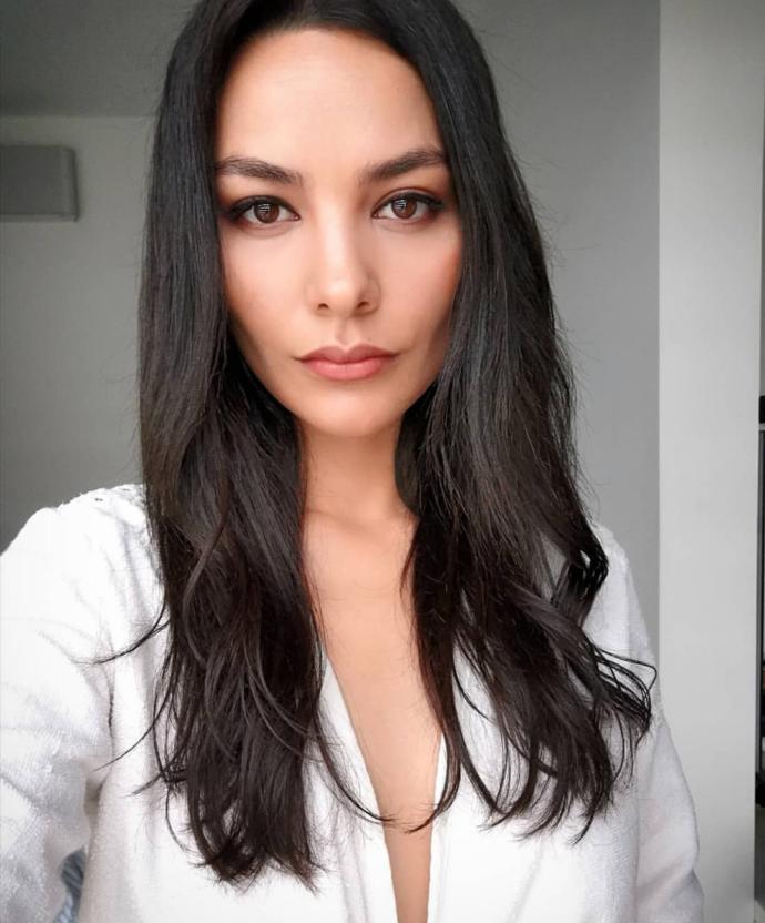 Hazal Filiz küçükköse mi Hande Erçel mı?