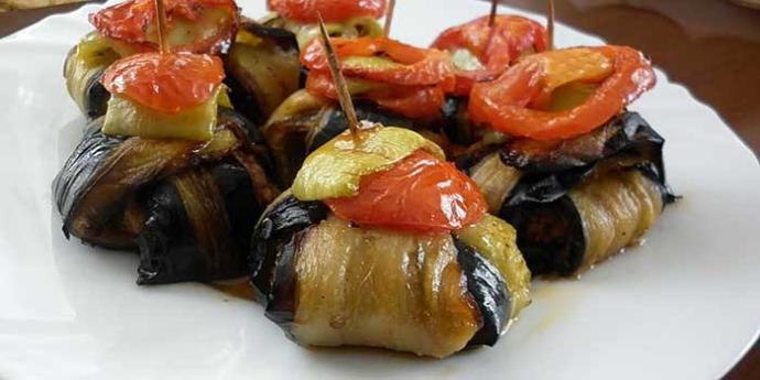 Patlıcanla yapılan bu iki yemekten hangisine bayılırsınız, Kürdan kebabı mı Karnıyarık mı?