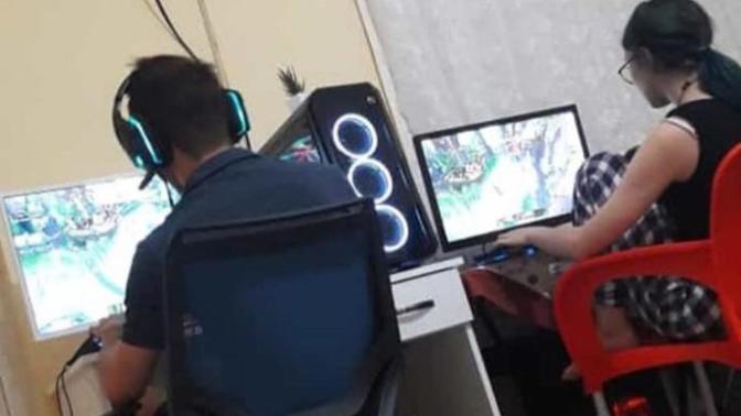 Oyun oynayan bir sevgiliniz olmasını ister miydiniz? Oyun oynayan bir sevgiliniz olmasını ister miydiniz?