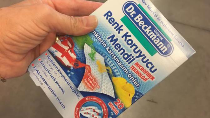 Çamaşır yıkarken renk koruyucu mendil kullananlar fayda görüyor mu?