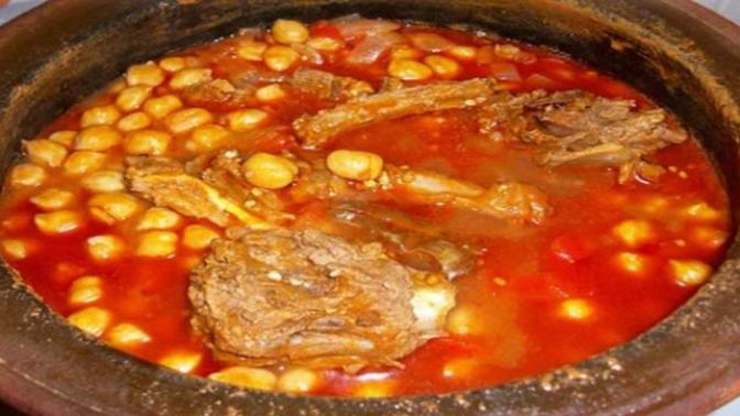 Kuru fasulye ve nohut yemeğinde eti kemikli mi kemiksiz mi tercih edersiniz?