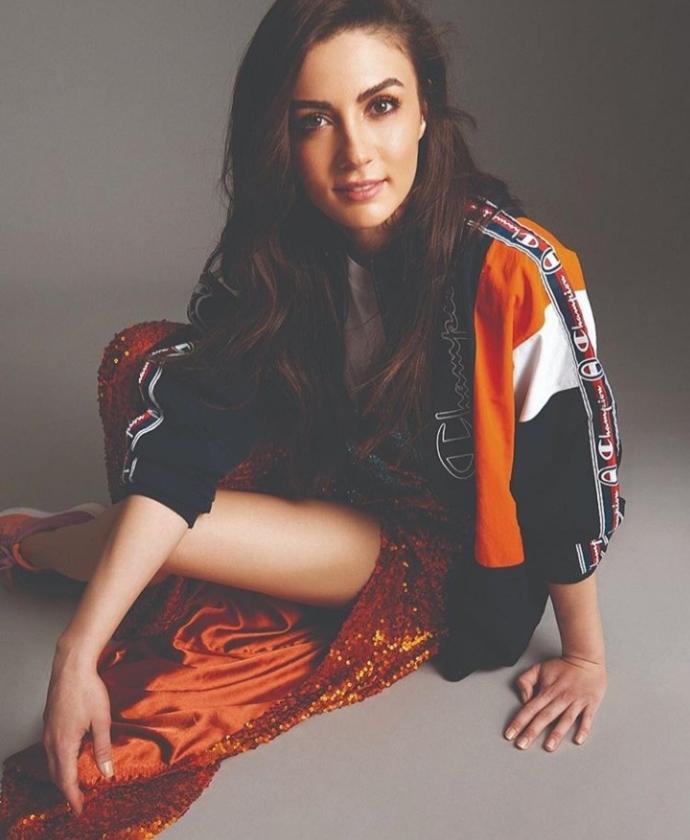 Burcu Özberk güzel mi?