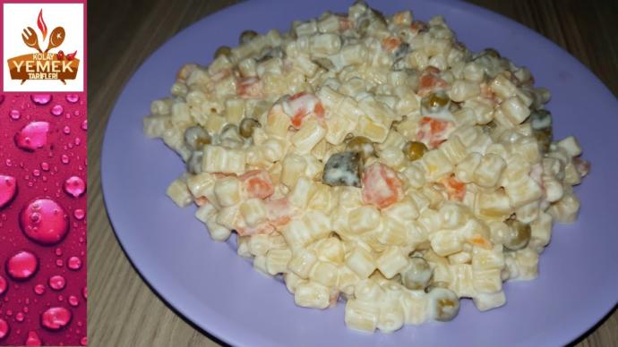 Diyet salata tarifleri verir misiniz? En sevdiğiniz salata hangisi?