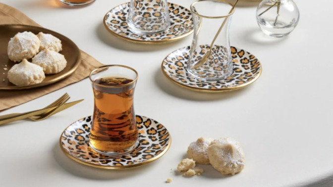 Hangi çay bardak seti daha güzel?
