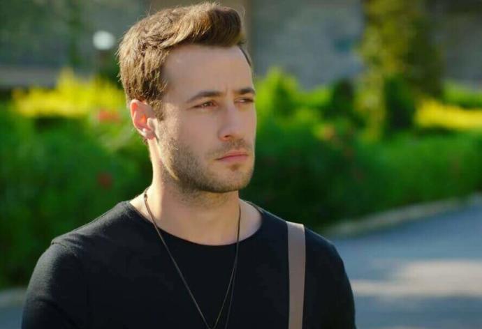 Sizce M. Ozan Dolunaya teklif etsem kabul eder mi?