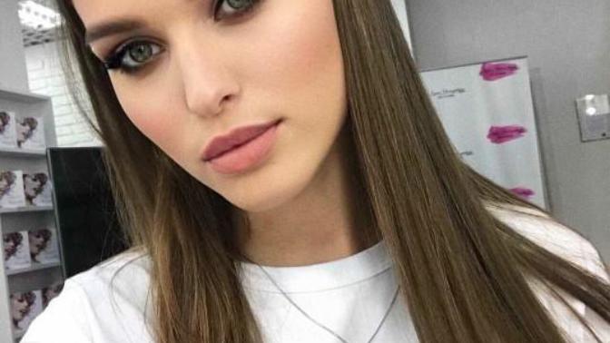 Beyler,  bir  kızda mavi göz sexy görünmesine engel olur mu?
