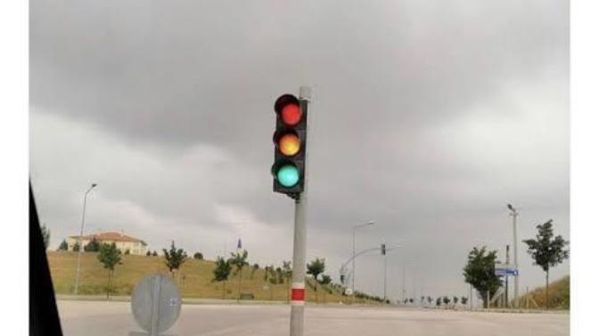 Karşı cinsle flört mü yoksa arkadaş mı olduğunuzu nasıl anlarsınız?