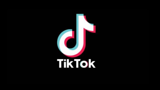 Çıplak vücuduyla bana tiktok videosunu atan adama ne demeliyim :D?